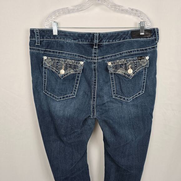 Seven7 Bootcut Jeans Women's 20 Blue Dark Wash Slight Distressed Flap Pockets - Picture 8 of 16